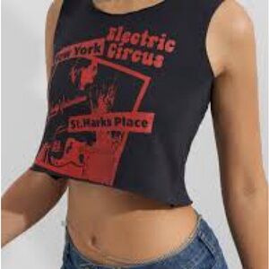 Brandy Melville Electric Circus Graphic Crop Top - Black and Red